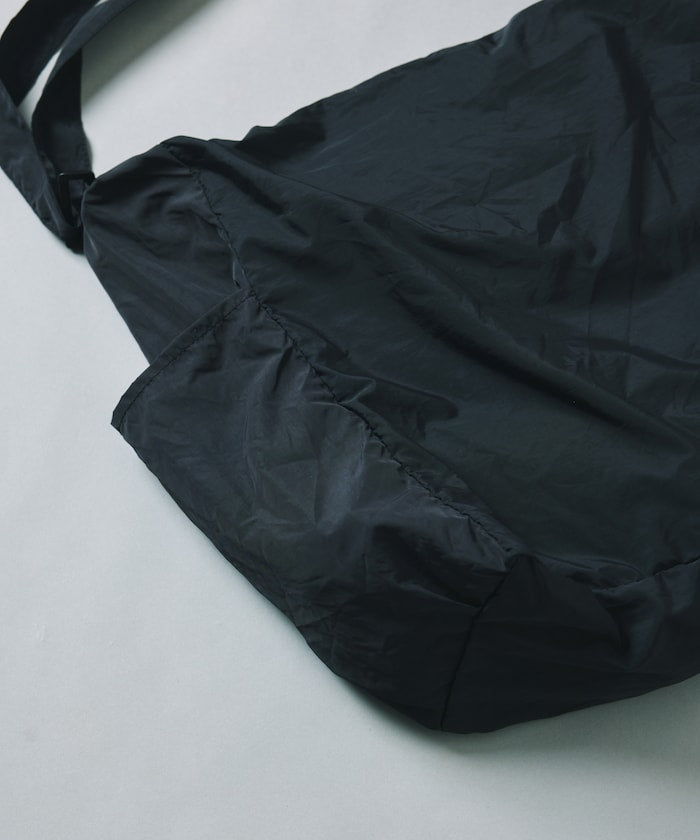 POLeR PACKABLE SHOULDER BAG 獨家設計可折疊收納肩背包