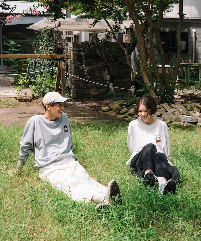 Coleman × Matsui × FREAK'S STORE 聯名款限定圓領大學T-Matsui Hug