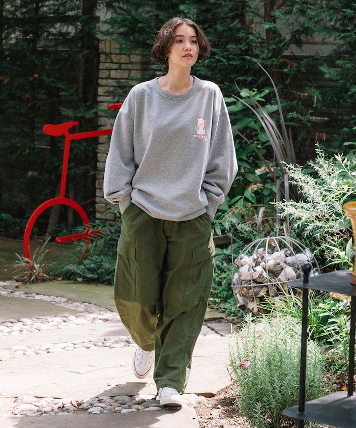 Coleman 獨家設計戶外裝備主題圓領大學T