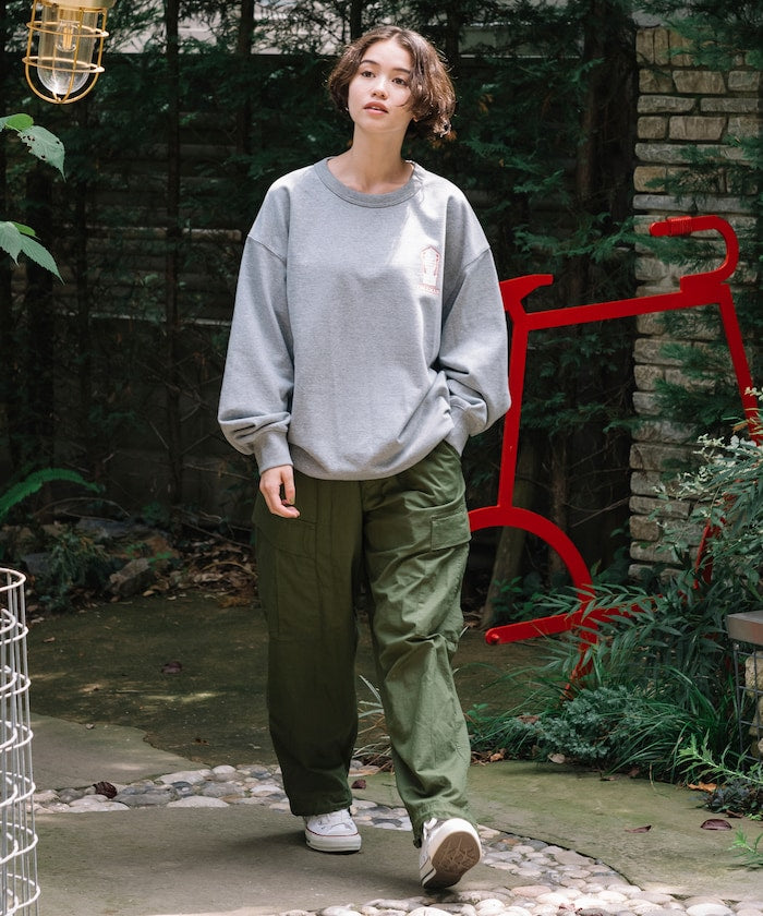 Coleman 獨家設計戶外裝備主題圓領大學T