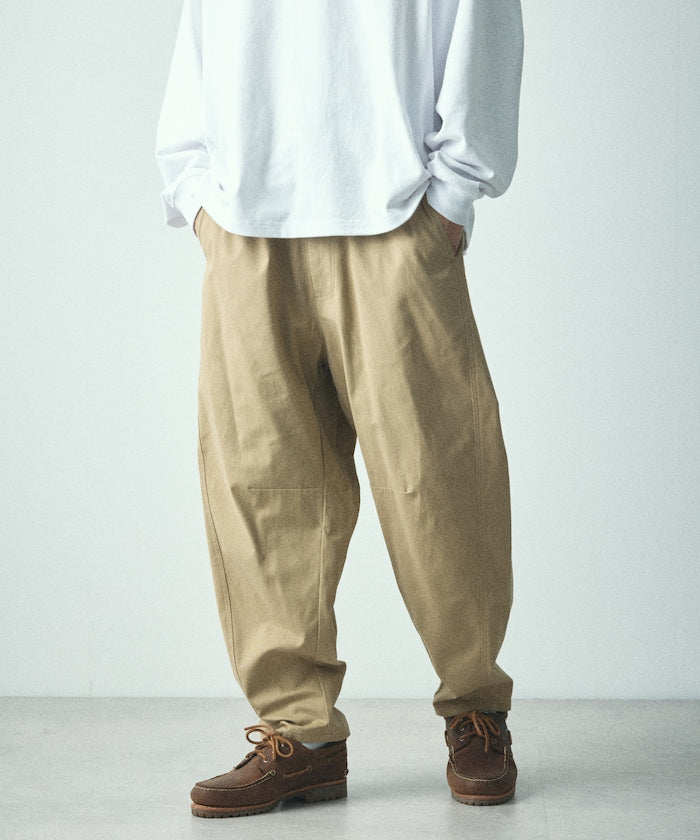 FREAK'S STORE Wide silhouette curved Pants 寬版錐形褲