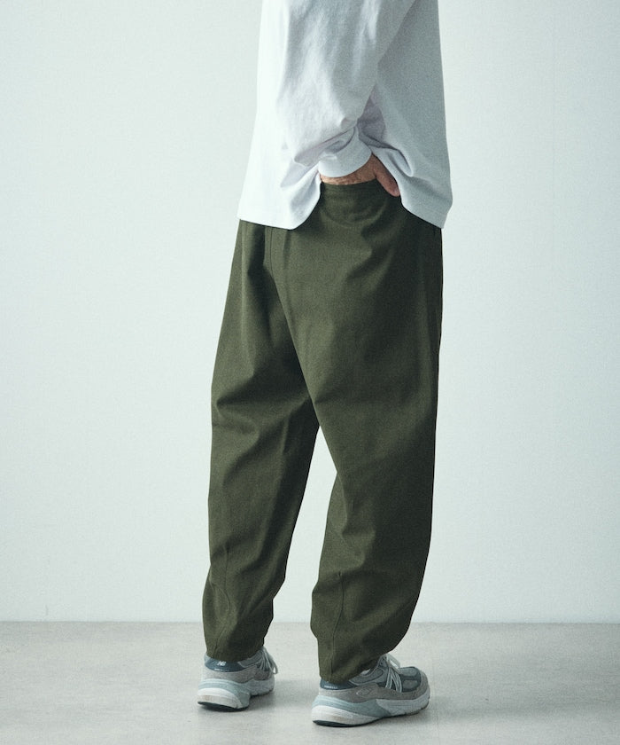 FREAK'S STORE Wide silhouette curved Pants 寬版錐形褲