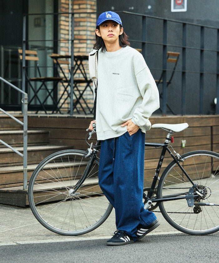 特價 FREAK'S STORE 寬版簡約刺繡圓領大學T