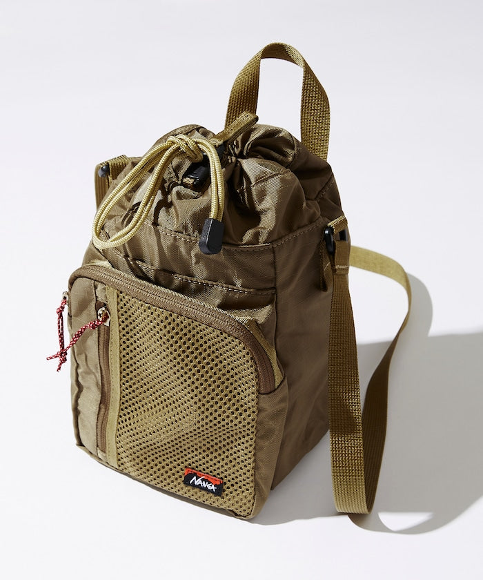 NANGA × SPEAKEASY DRAWING SHOULDER POUCH 斜背包