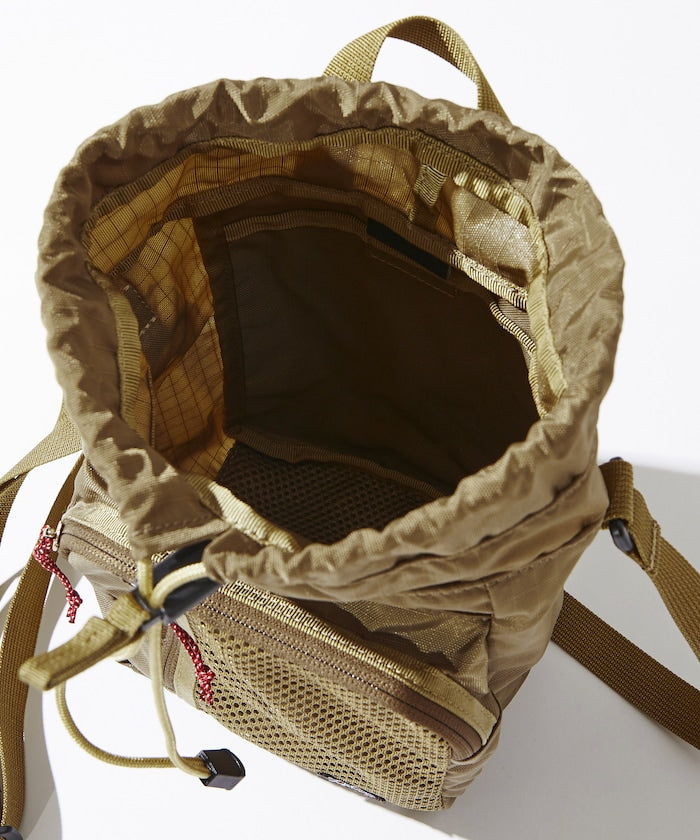 NANGA × SPEAKEASY DRAWING SHOULDER POUCH 斜背包