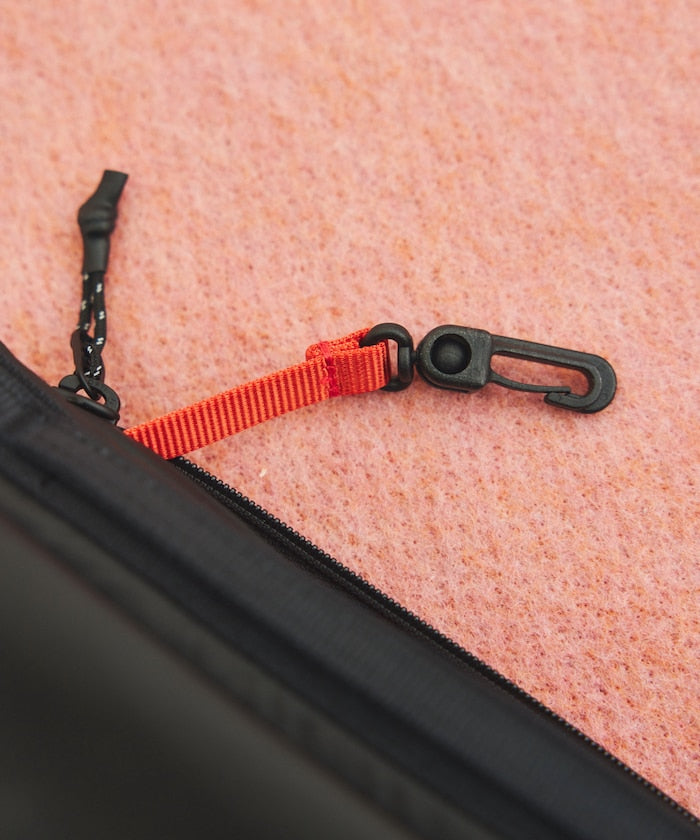 Topologie Bottle Sacoche 水瓶包(僅包包)