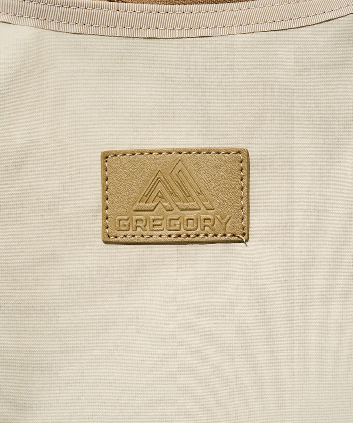 GREGORY LAUGHING L 皮革LOGO 斜背包【預約商品 | 2025/11上旬出貨】