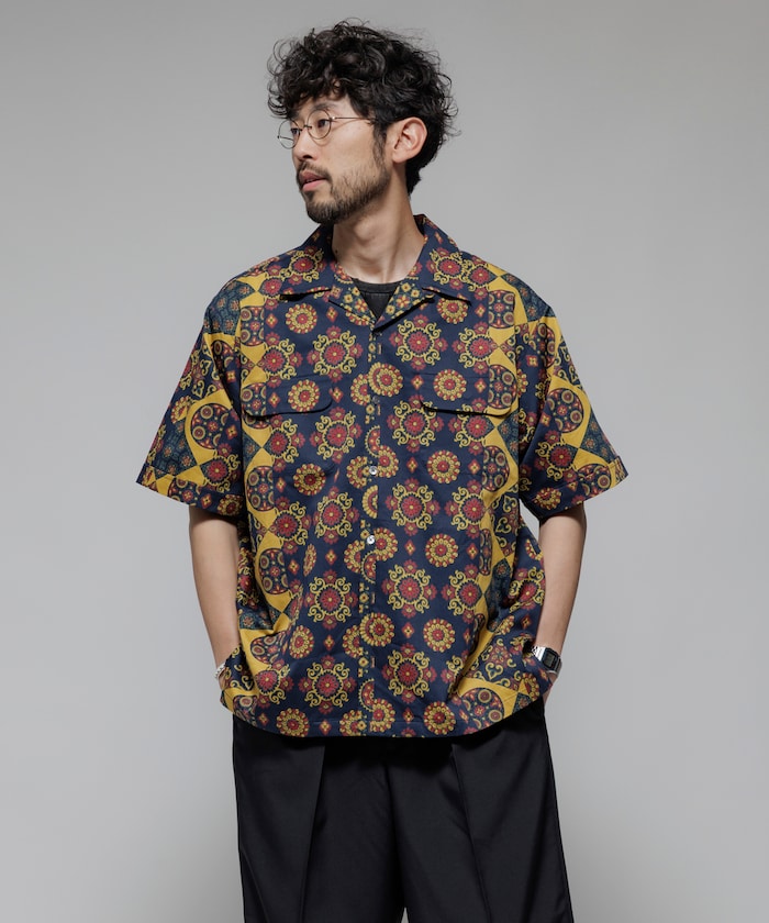 FREAK'S STORE Relaxed fit Batik print open collar shirt/ Small pattern 印花短袖襯衫