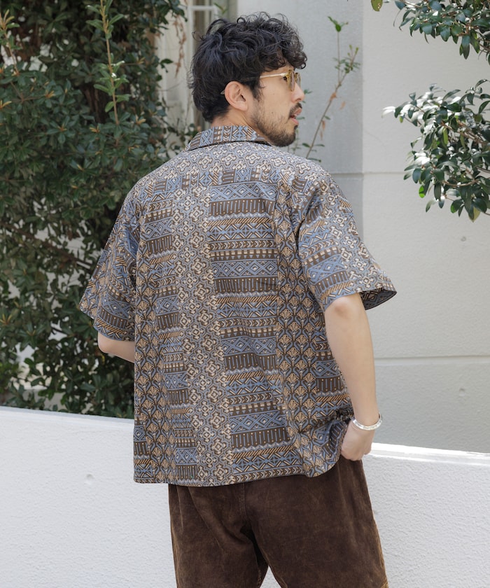 FREAK'S STORE Relaxed Fit Batik Print Open Collar Shirt/African Pattern 印花短袖襯衫