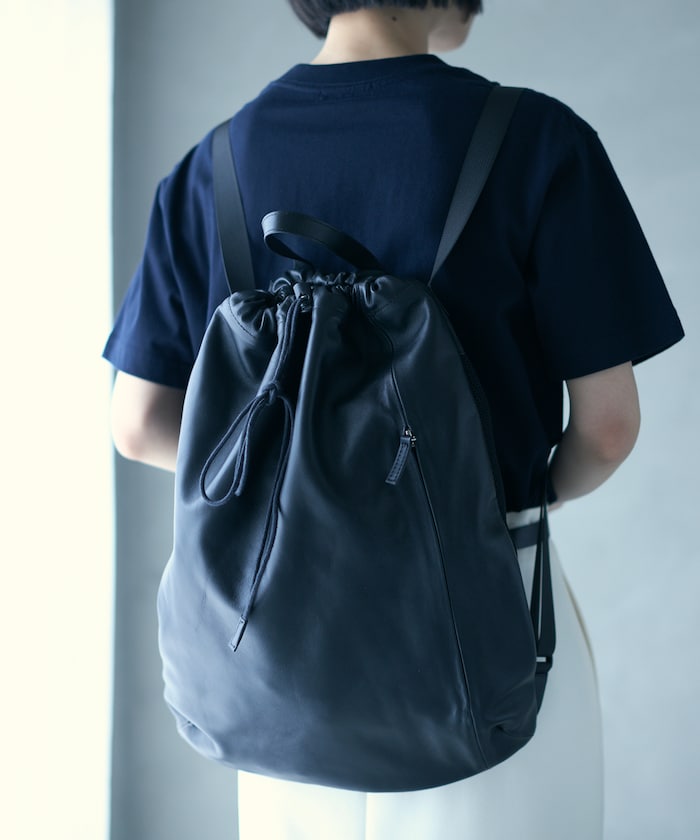 Firsthand Water-repellent leather knapsack 束口雙肩後背包