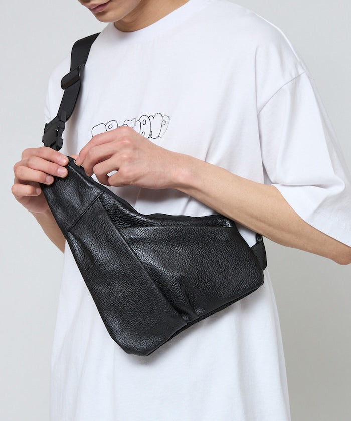 Firsthand Water-repellent leather New one-shoulder bag 斜肩包