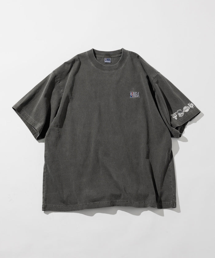 FREAK'S STORE NBA special edition random team back logo T-shirt 特別版球隊標誌短袖T恤