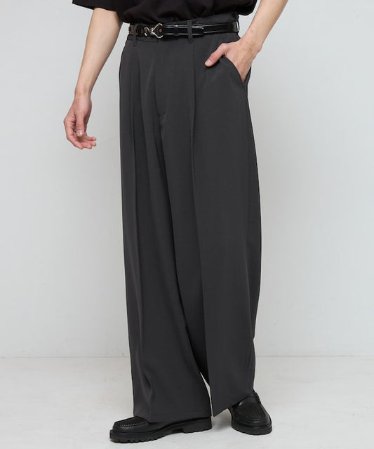 Firsthand Wide straight Slacks 寬版打褶休閒褲