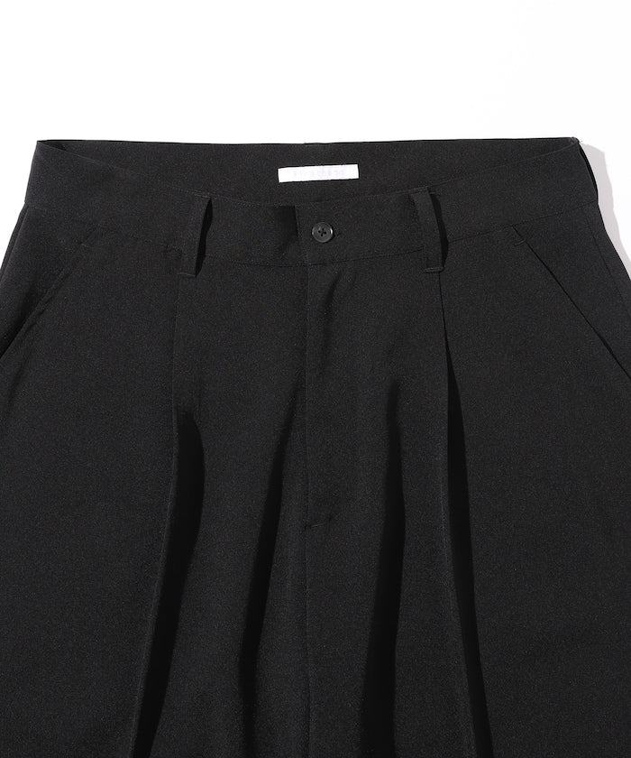 Firsthand Wide straight Slacks 寬版打褶休閒褲