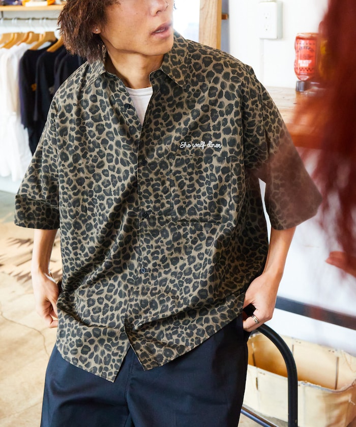FREAK'S STORE x SHE WOLF DINER Big Silhouette Design Embroidered S/S Shirt 刺繡短袖襯衫