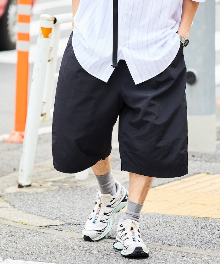 FREAK'S STORE Loose fit nylon tuck wide easy shorts 寬版尼龍休閒短褲