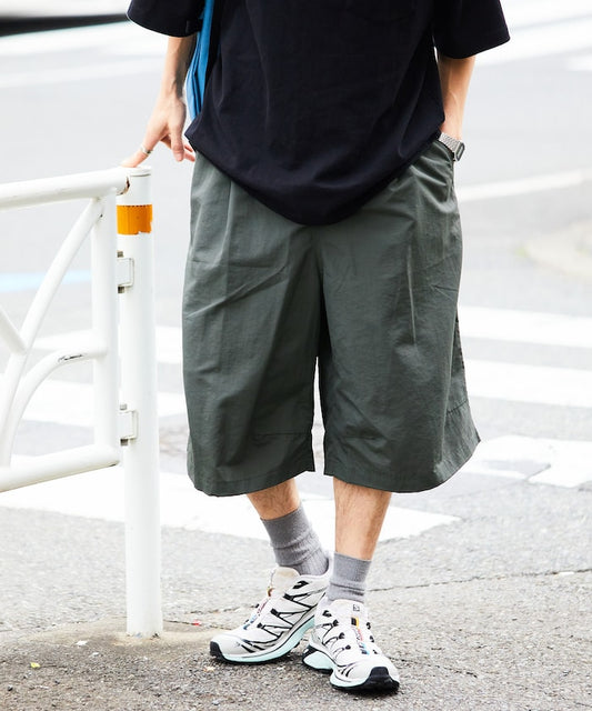 FREAK'S STORE Loose fit nylon tuck wide easy shorts 寬版尼龍休閒短褲