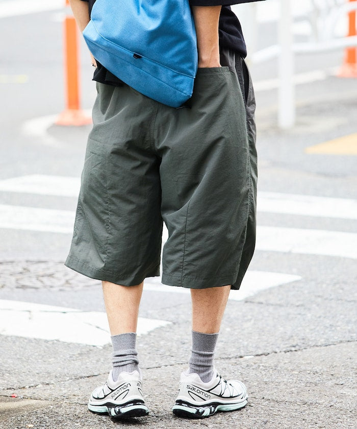 FREAK'S STORE Loose fit nylon tuck wide easy shorts 寬版尼龍休閒短褲