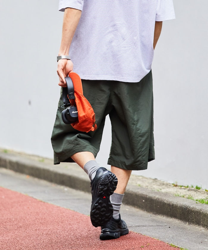 FREAK'S STORE Loose fit nylon tuck wide easy shorts 寬版尼龍休閒短褲