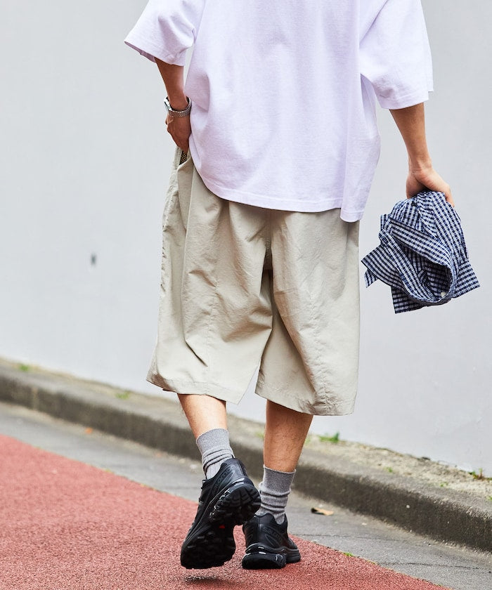FREAK'S STORE Loose fit nylon tuck wide easy shorts 寬版尼龍休閒短褲
