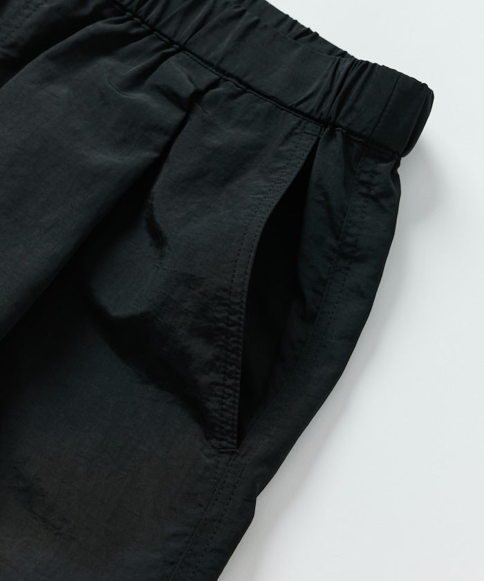 FREAK'S STORE Loose fit nylon tuck wide easy shorts 寬版尼龍休閒短褲