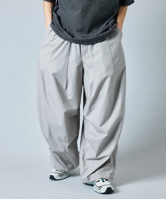 FREAK'S STORE Wide silhouette lightweight barrel easy Pants 寬版輕量休閒褲