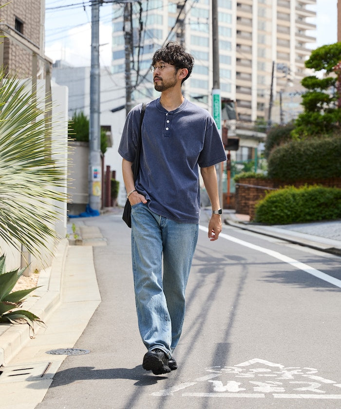 FREAK'S STORE Relaxed fit powdered Henley short sleeve T-shirt 寬版亨利領短袖T恤