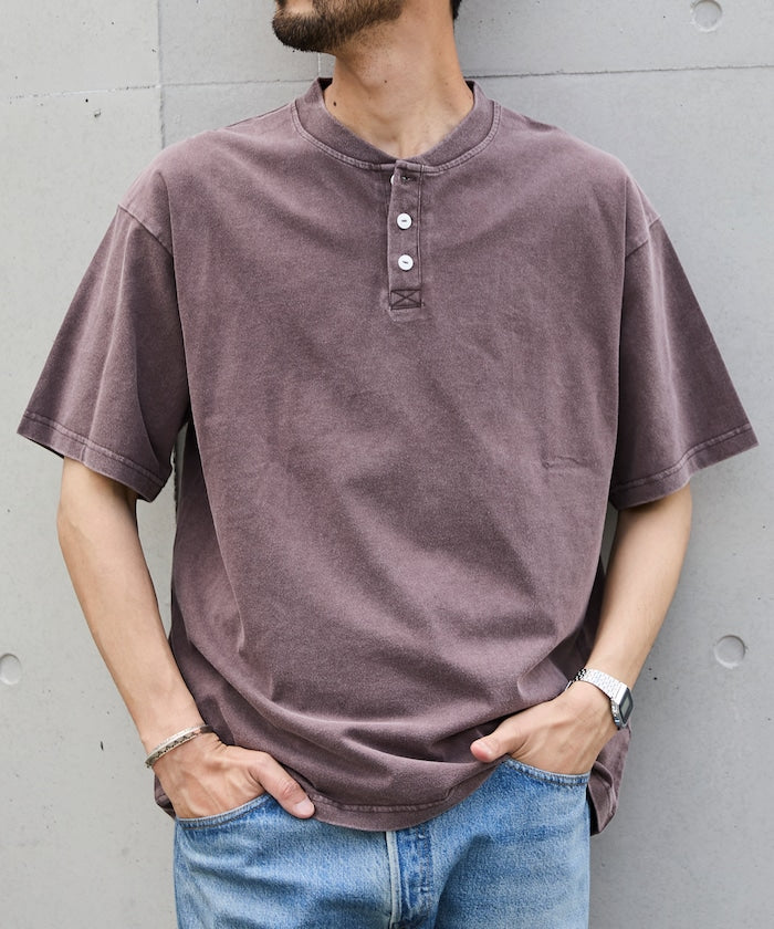 FREAK'S STORE Relaxed fit powdered Henley short sleeve T-shirt 寬版亨利領短袖T恤