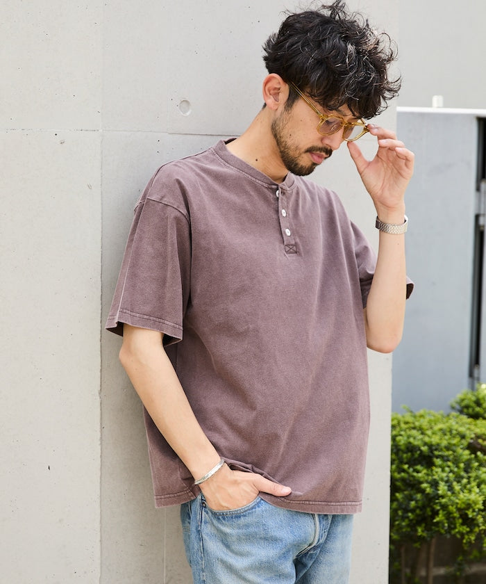 FREAK'S STORE Relaxed fit powdered Henley short sleeve T-shirt 寬版亨利領短袖T恤