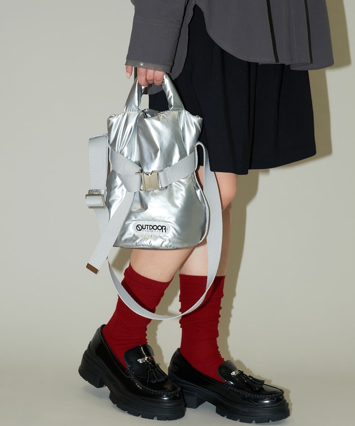 OUTDOOR PRODUCTS x PUBLUX 限定 背帶造型絎縫手提包 XS