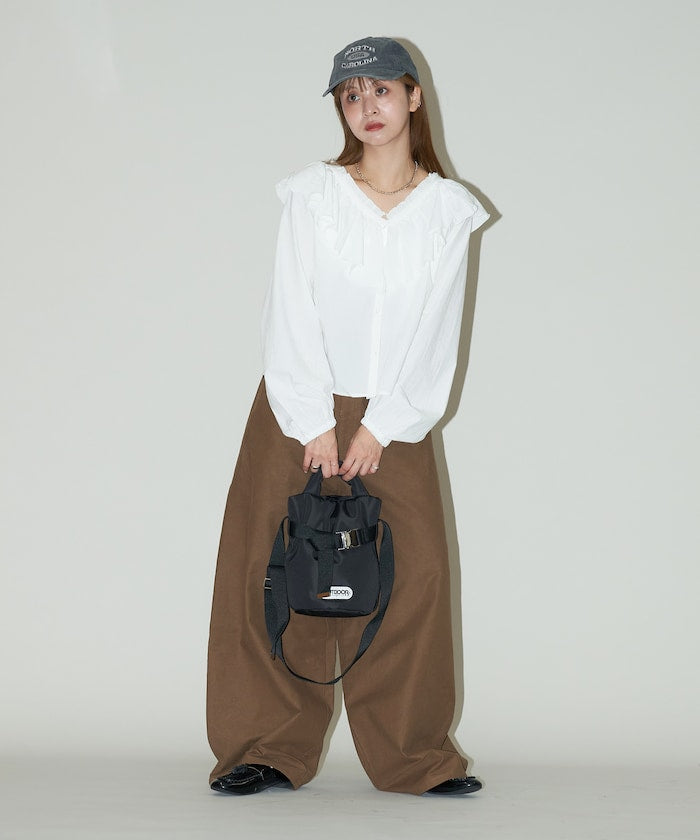 OUTDOOR PRODUCTS x PUBLUX 限定 背帶造型絎縫手提包 XS
