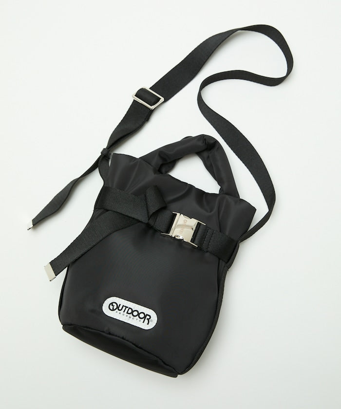 OUTDOOR PRODUCTS x PUBLUX 限定 背帶造型絎縫手提包 XS
