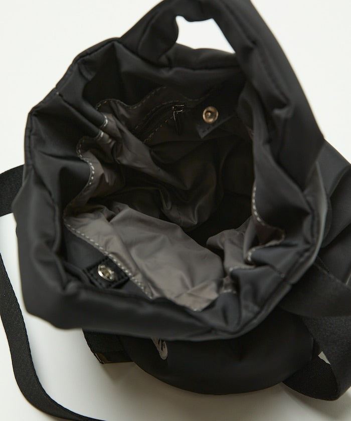 OUTDOOR PRODUCTS x PUBLUX 限定 背帶造型絎縫手提包 XS