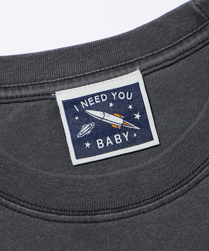 I Need You Baby アイニーヂューベイべー PARALLEL WORLD ODYSSEY Triangle Logo TEE 印花短袖T恤