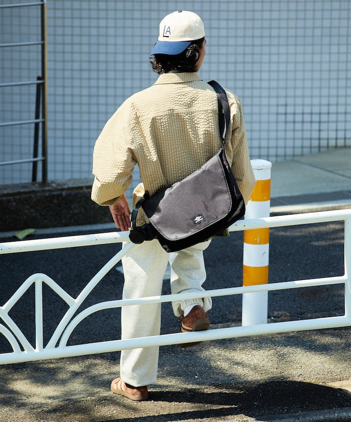 FREAK'S STORE x UMBRO CLASSIC MESSENGER BAG 經典郵差包