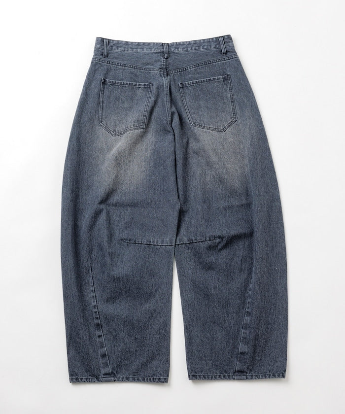 FREAK'S STORE Wide silhouette curved Denim pants 寬鬆繭型牛仔褲【預約商品 | 2025/11下旬出貨】