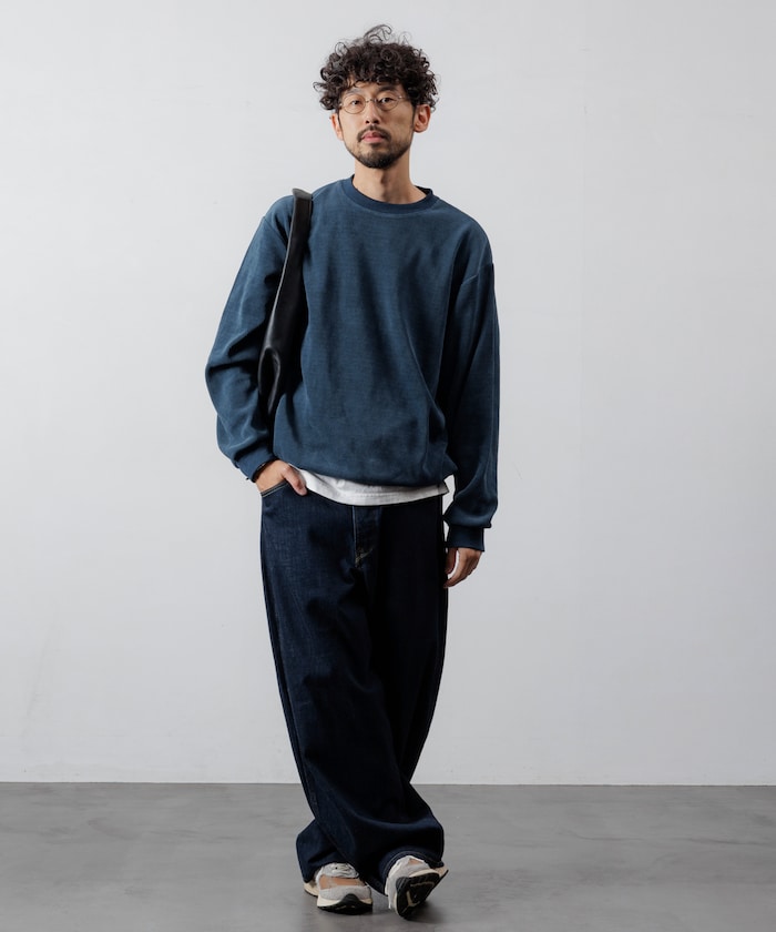 Firsthand Relaxed Fit Spindle Cutout Tops 寬版圓領大學T