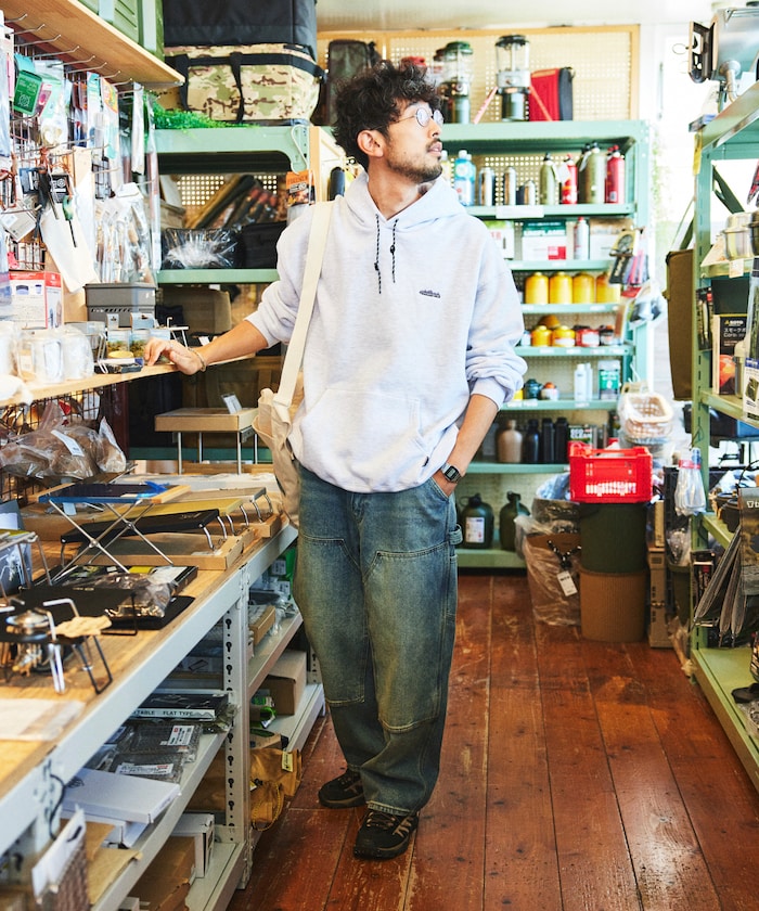 THOUSAND MILE X FREAK'S STORE 限定寬版刺繡連帽上衣