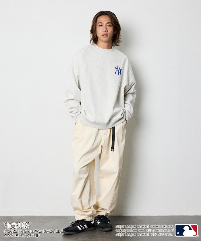 FREAK'S STORE X MLB x PEANUTS Oversized Sweatshirt with Back Print / YANKEES 限定聯名寬版大學T