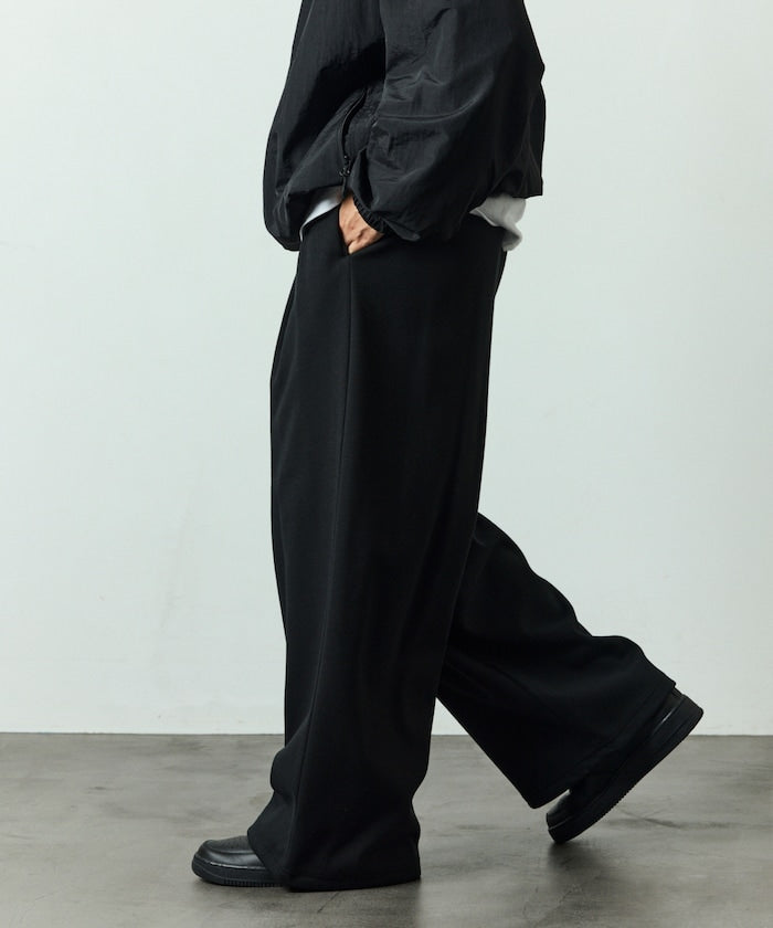 FREAK'S STORE Wide silhouette bonded Pants 休閒運動褲