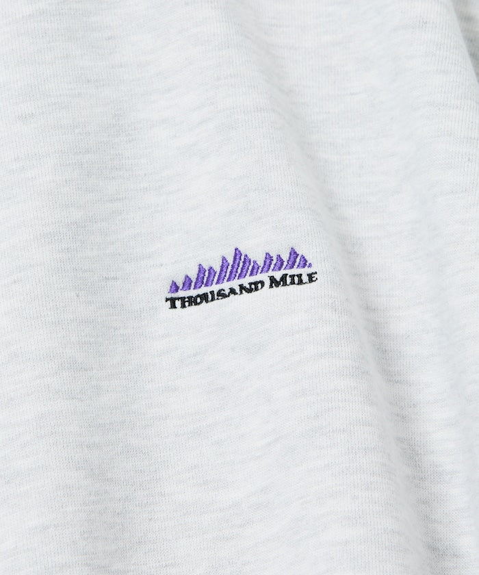 THOUSAND MILE X FREAK'S STORE 限定寬版刺繡大學T