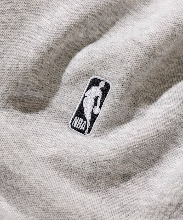 FREAK'S STORE NBA Exclusive Team Logo Sheet Back Print Sweatshirt 球隊標誌印花大學T