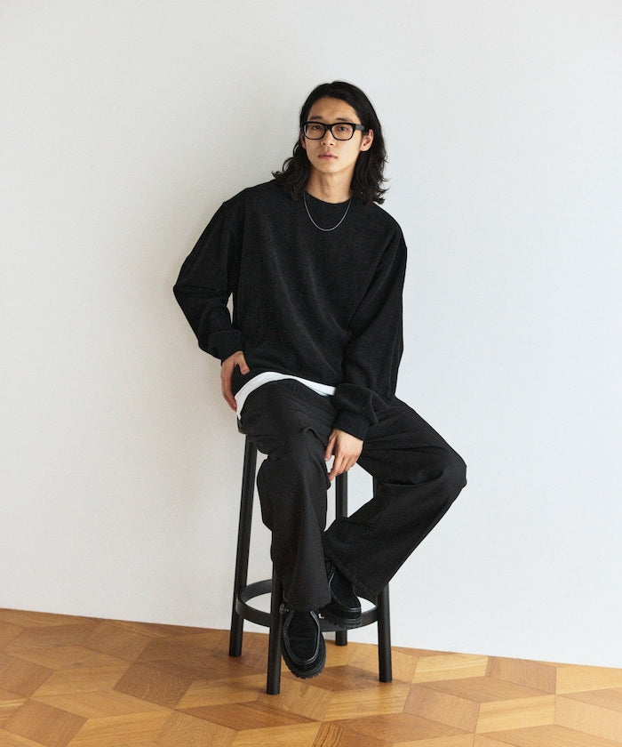 Firsthand Relaxed Fit Spindle Cutout Tops 寬版圓領大學T