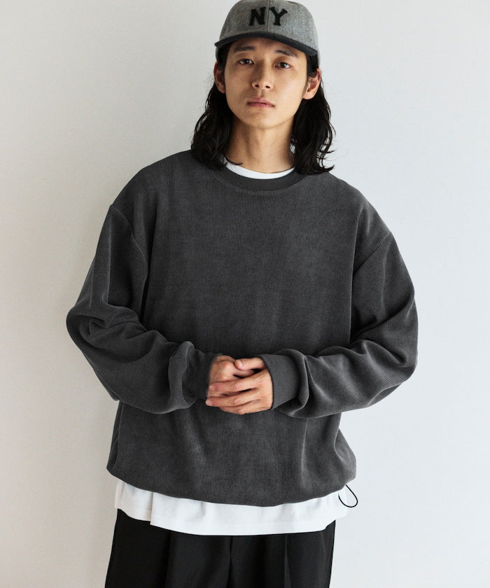 Firsthand Relaxed Fit Spindle Cutout Tops 寬版圓領大學T