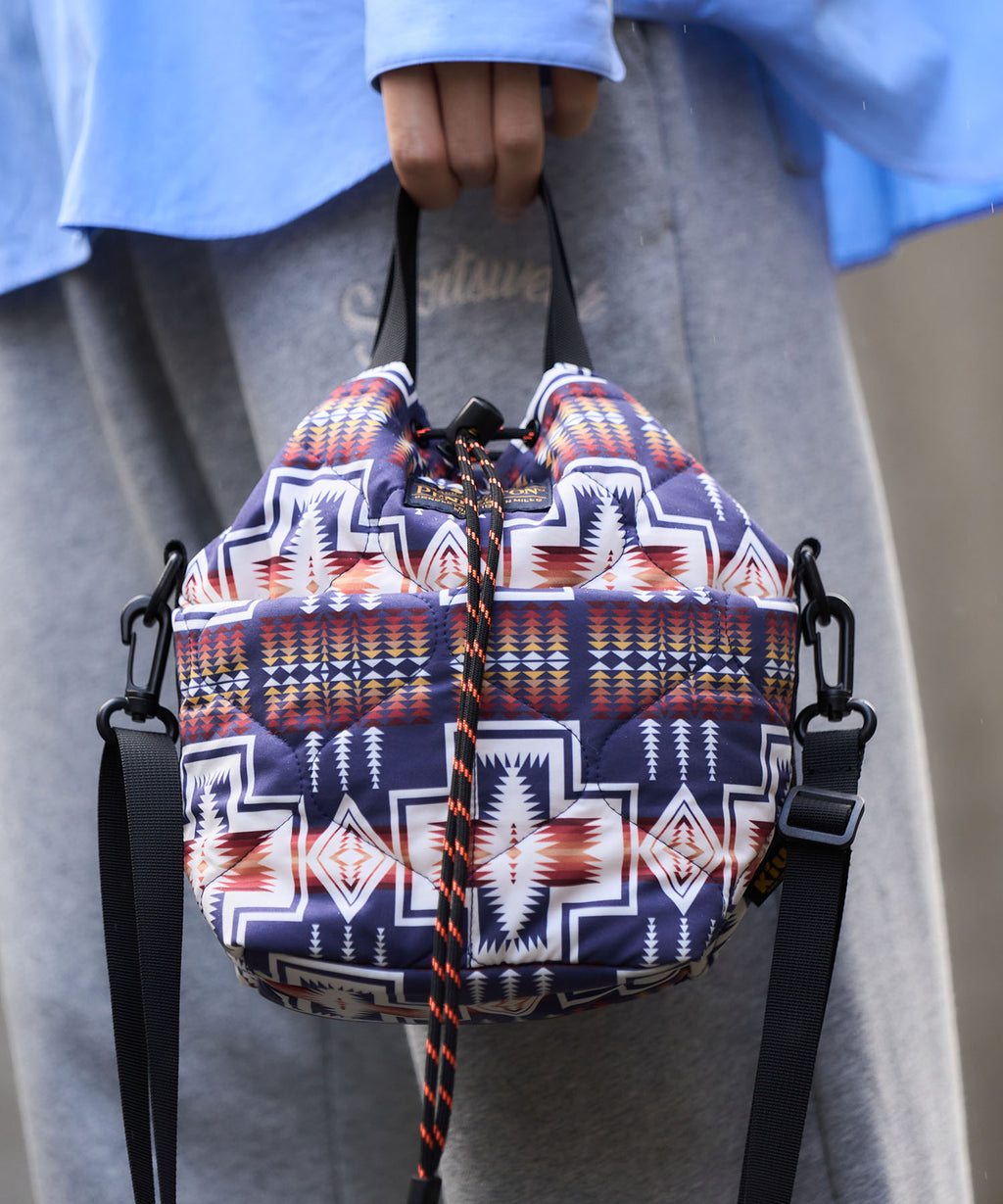 KiU x PENDLETON® 限定 絎縫防潑水兩用口袋肩背包 K481