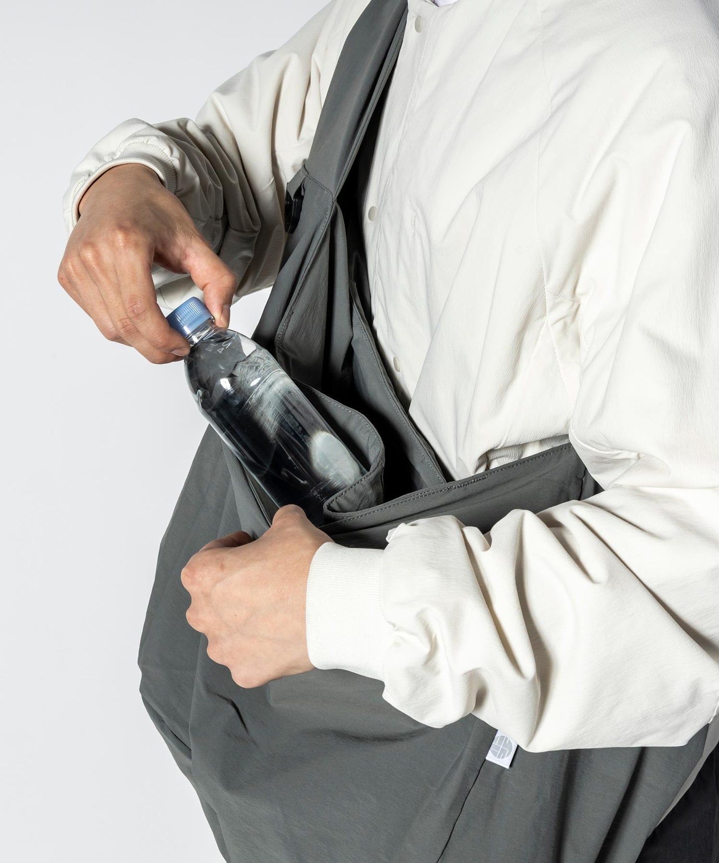 alk phenix Furoshiki Karu-Stretch Taffeta II 斜背包