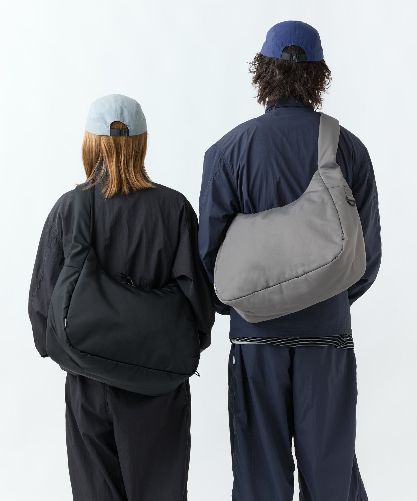 meltum SOFT SHELL MESSENGER BAG 軟殼斜背郵差包