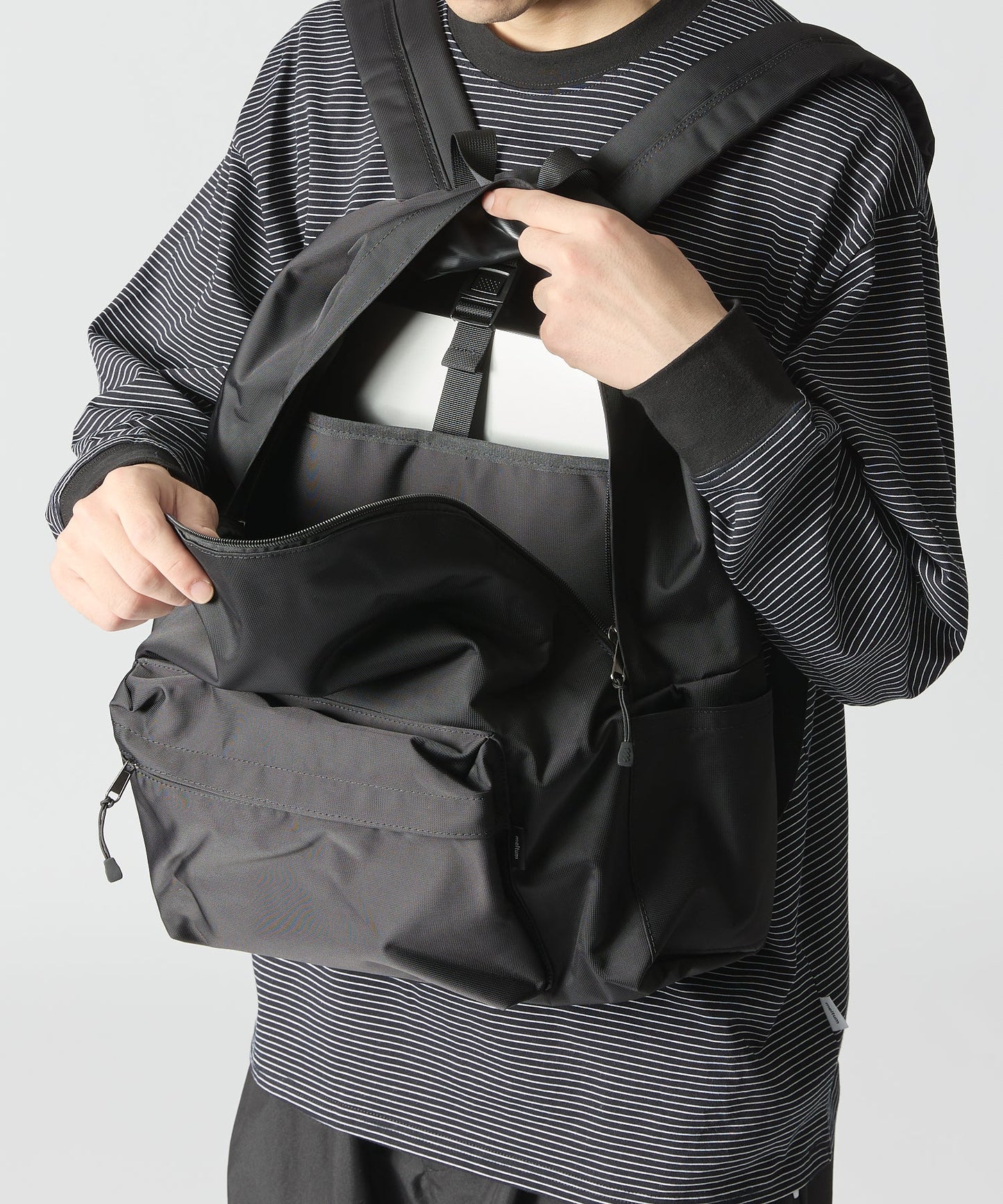 meltum NYLON BACK PACK 尼龍後背包