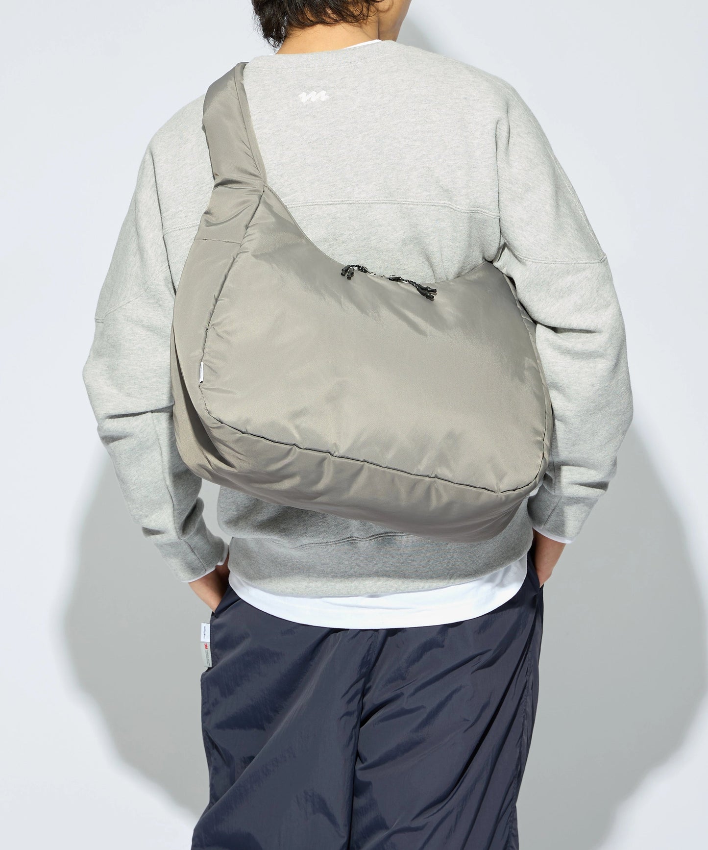 meltum SOFT SHELL MESSENGER BAG 軟殼斜背郵差包