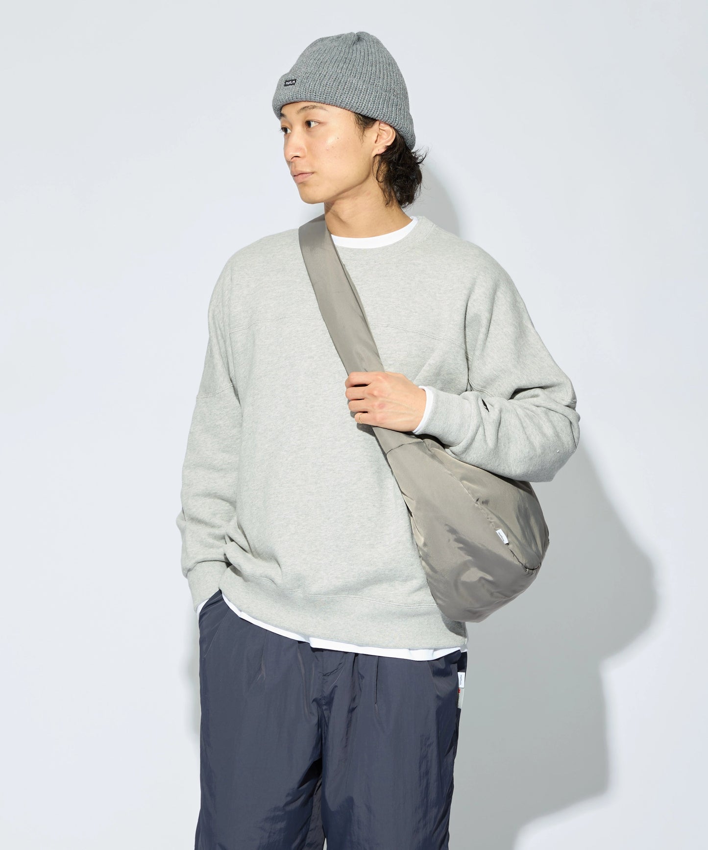 meltum SOFT SHELL MESSENGER BAG 軟殼斜背郵差包